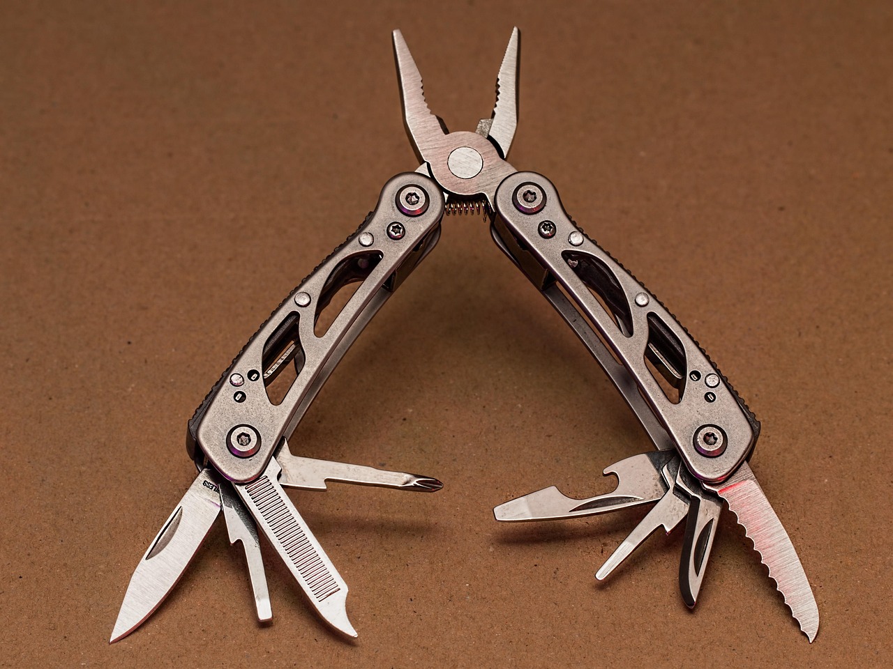 Read more about the article Questions and answers about choosing practical tools